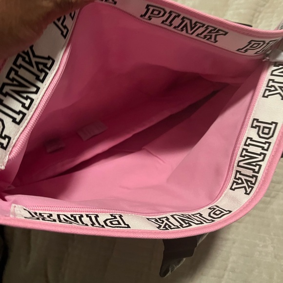 PINK Victoria's Secret Women's Pink and Black Tote Bag NWT - Picture 7 of 11